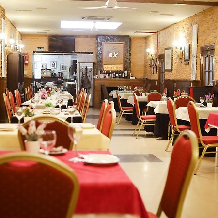 Hospedium Dlj Hostal Tematico Desde La Juderia Arjona 外观 照片