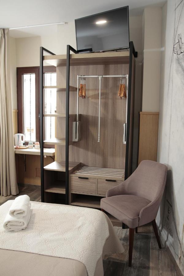 Hospedium Dlj Hostal Tematico Desde La Juderia Arjona 外观 照片
