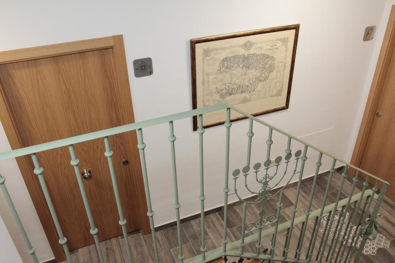 Hospedium Dlj Hostal Tematico Desde La Juderia Arjona 外观 照片