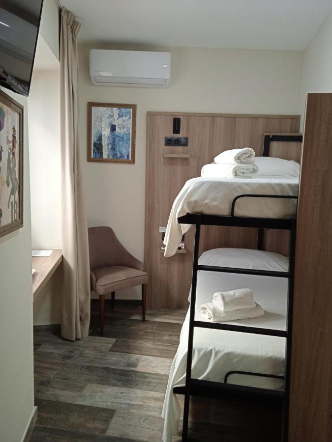 Hospedium Dlj Hostal Tematico Desde La Juderia Arjona 外观 照片
