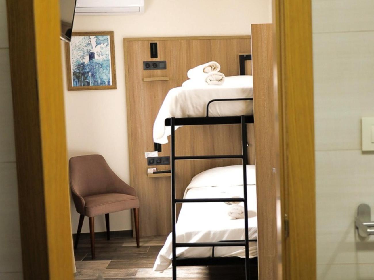 Hospedium Dlj Hostal Tematico Desde La Juderia Arjona 外观 照片