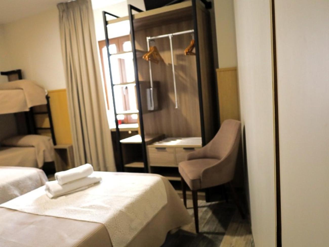 Hospedium Dlj Hostal Tematico Desde La Juderia Arjona 外观 照片
