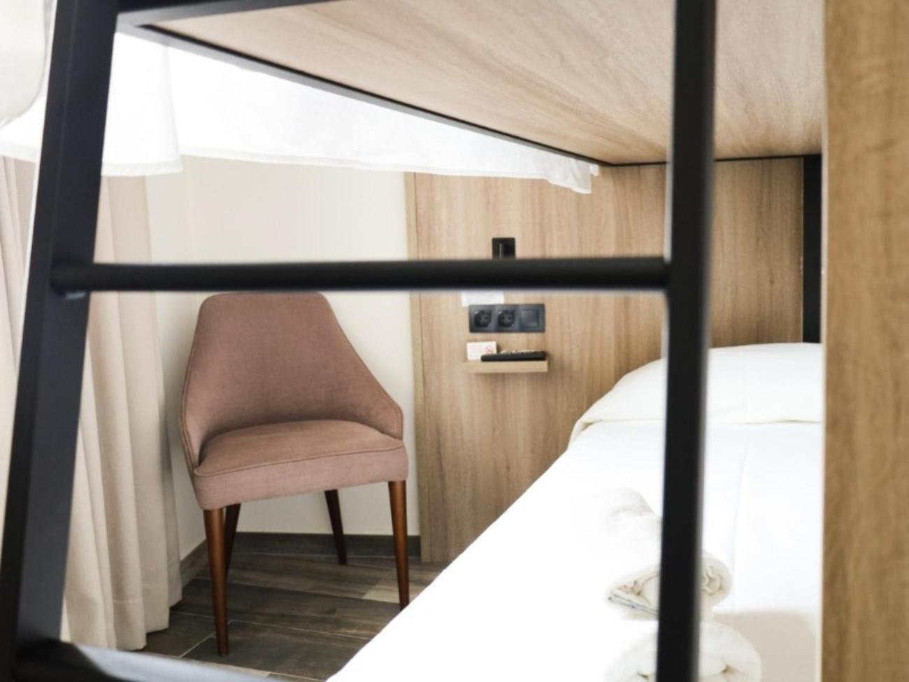 Hospedium Dlj Hostal Tematico Desde La Juderia Arjona 外观 照片