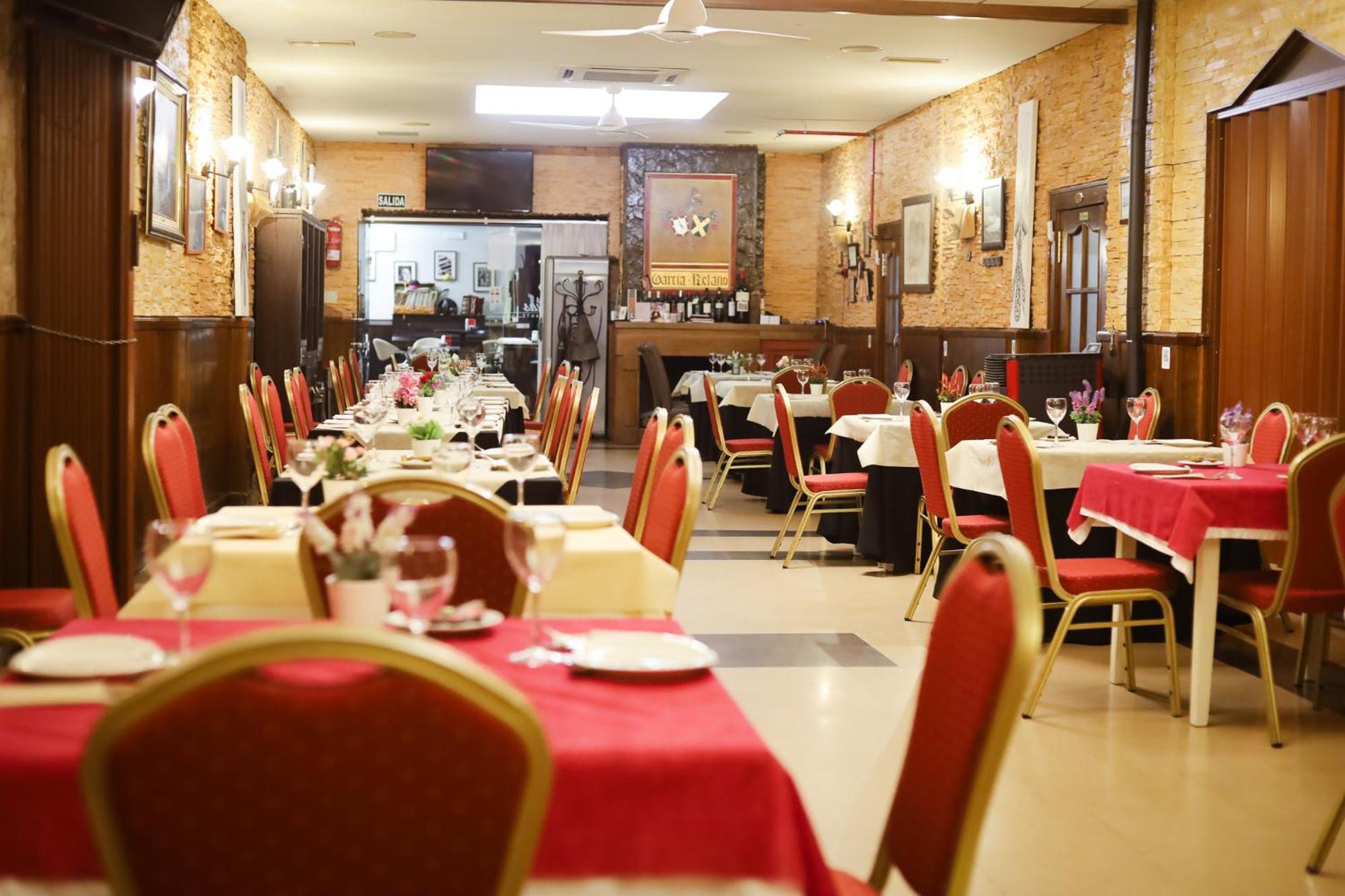 Hospedium Dlj Hostal Tematico Desde La Juderia Arjona 外观 照片